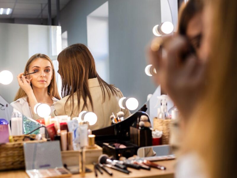 Online Beauty Education Platforms for Career Growth