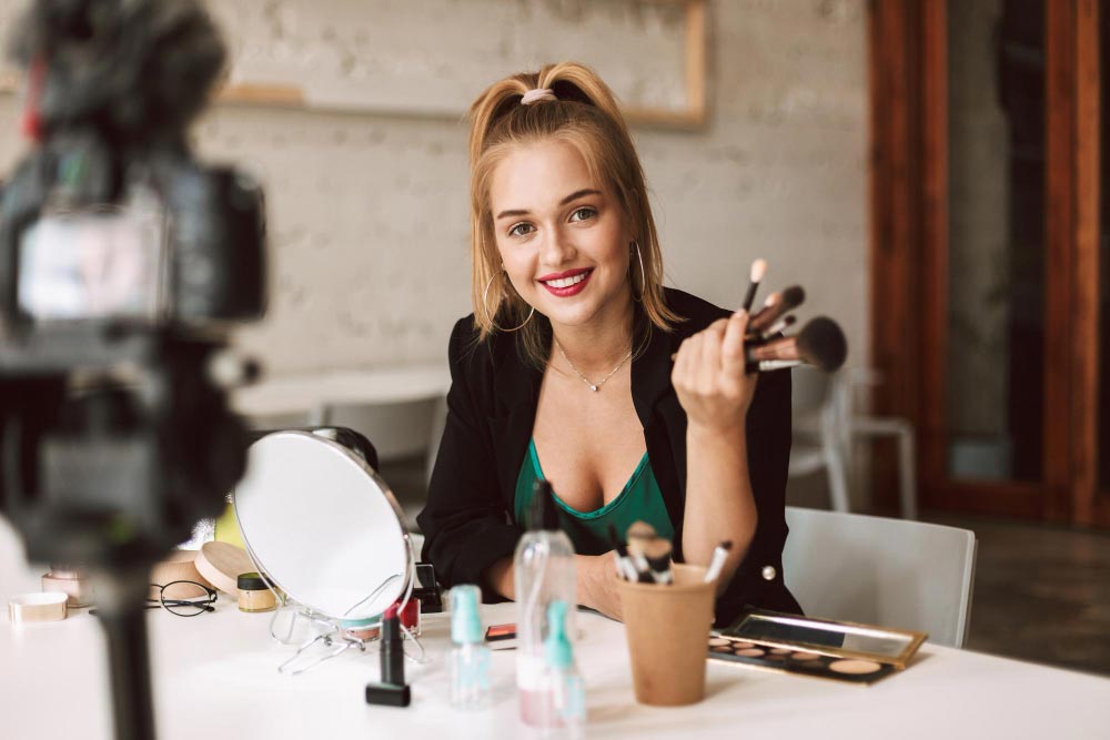 Innovative Makeup Tutorials - Enhance Your Skills